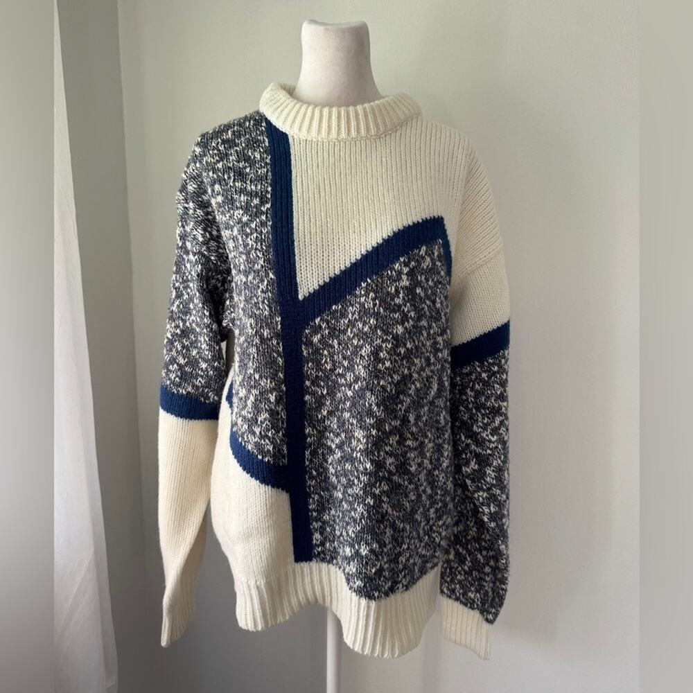 Vintage ‘90s Wrangler Marceau Collection Ivory & Navy Blue Pullover Sweater